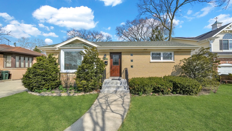 2622 Central Rd, Glenview, IL 60025 - photo 1