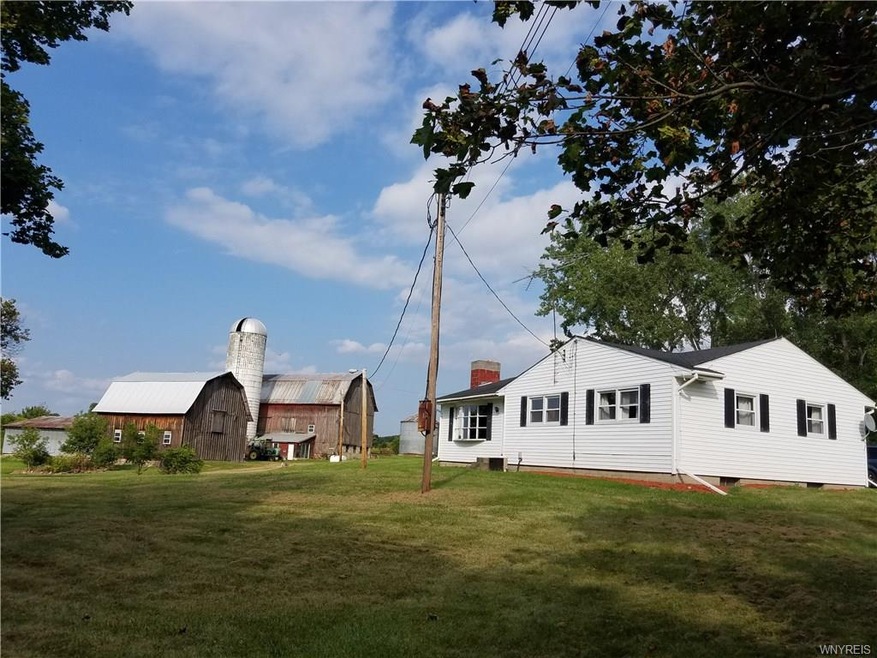 House with main barns