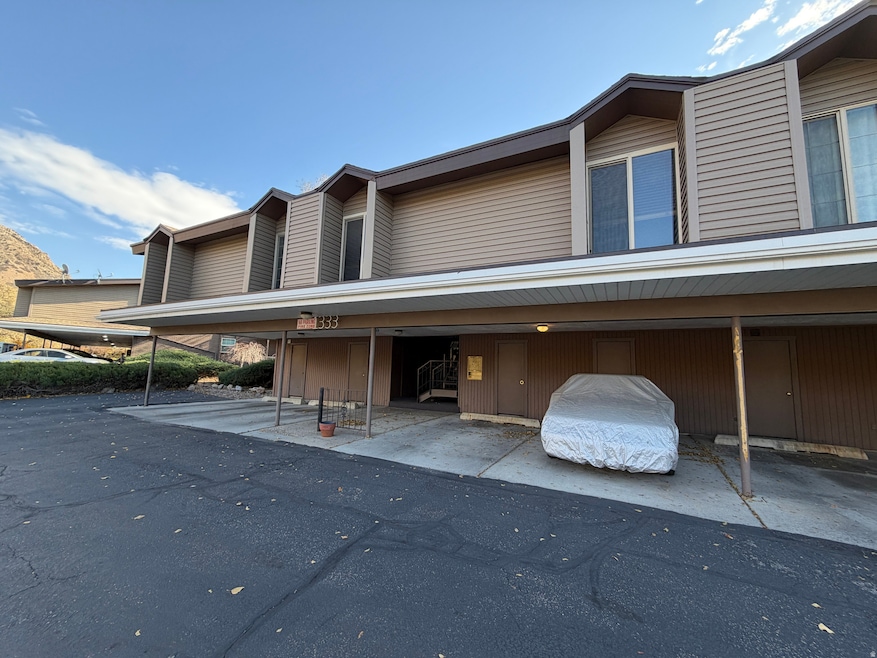 1333 Lorl Ln unit 4, Ogden, UT 84404 - photo 1