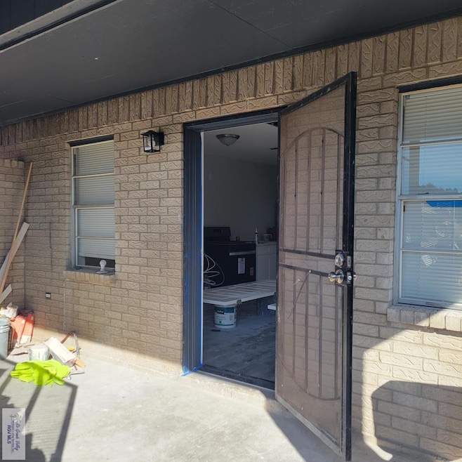 470 Pedernales Cir unit B, Brownsville, TX 78521 - photo 1