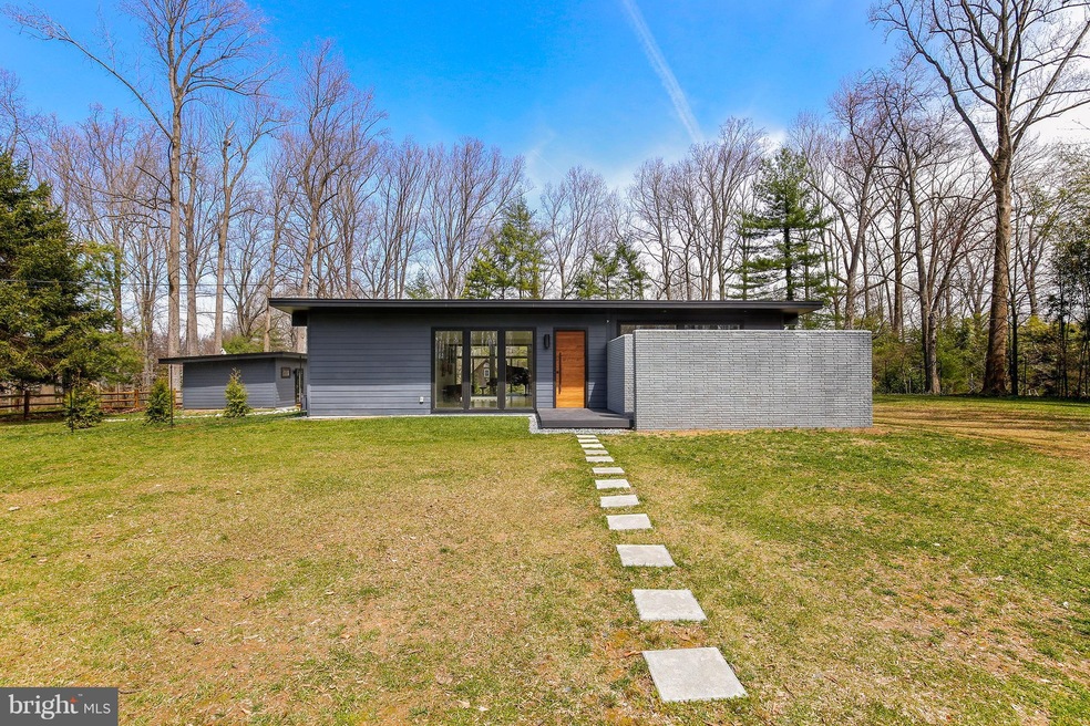 10609 Belfast Place, Potomac, MD 20854 - photo 1