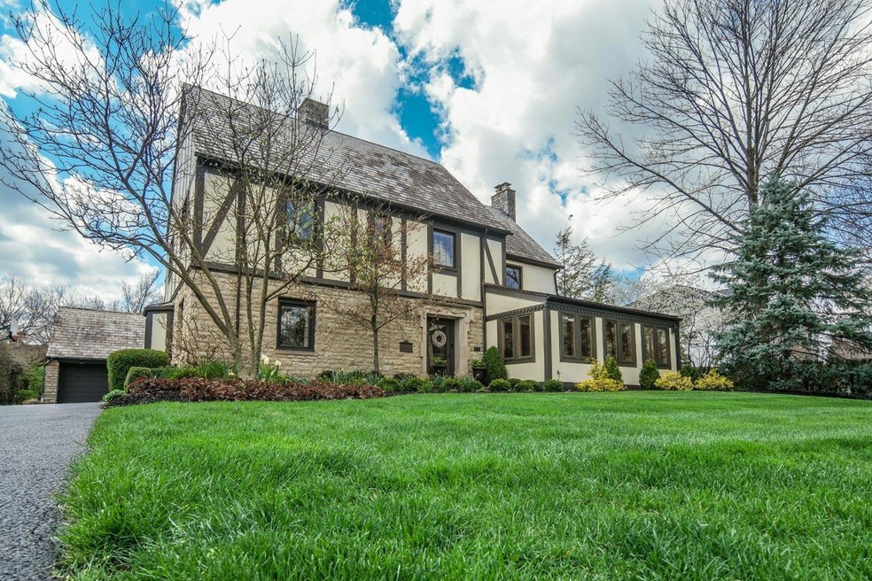 2145 Tremont 010