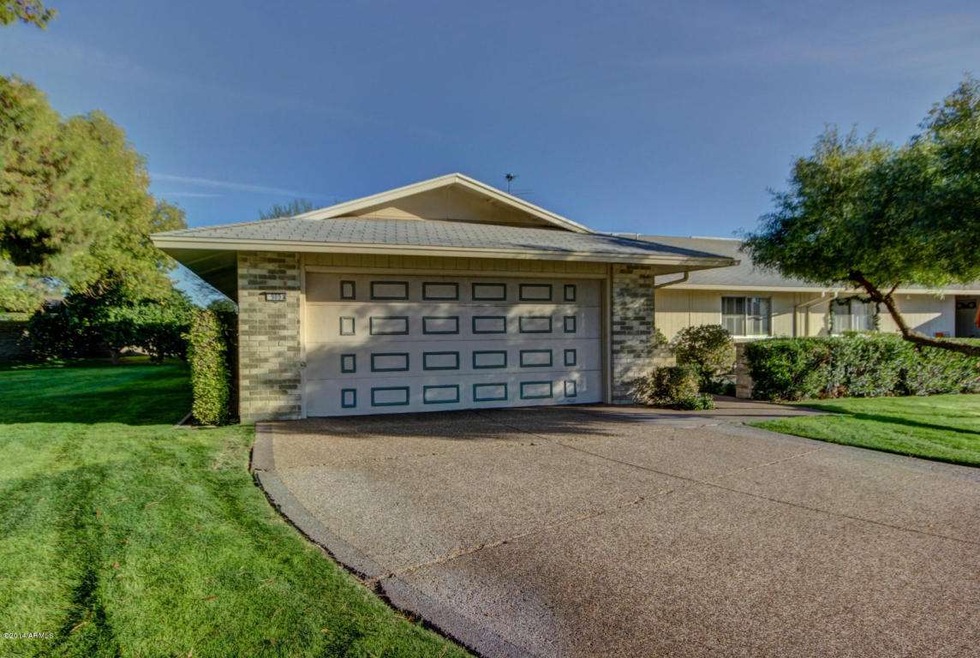 9893 W Spanish Moss Ct, Sun City, AZ 85373 - photo 1