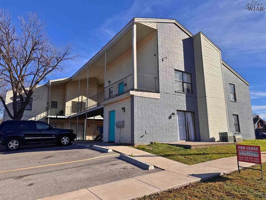 1611 Bell St unit F, Wichita Falls, TX 76309 - photo 1