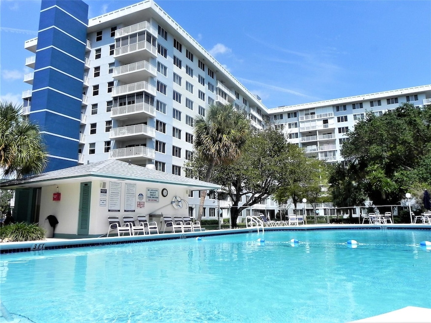 Hillcrest East 24 unit 201, Hollywood, FL 33021 - photo 1
