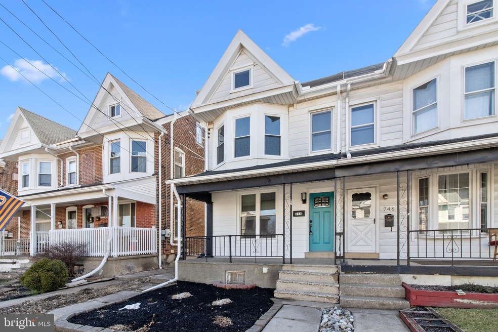 744 Chestnut St, Emmaus, PA 18049 - photo 1