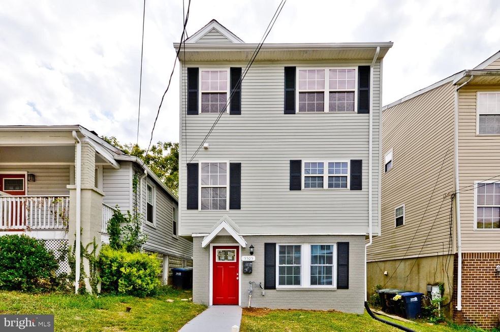 5505 Hunt Place NE, Washington, DC 20019 - photo 1