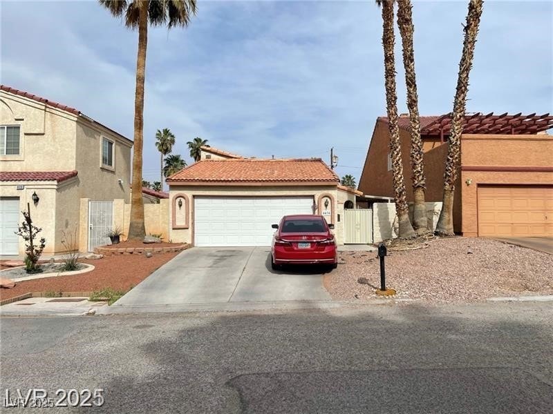 4434 Los Reyes Ct, Las Vegas, NV 89121 - photo 1