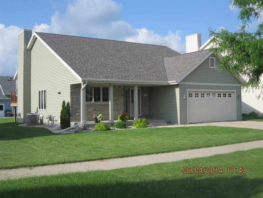 5172 Nannyberry Dr, Fitchburg, WI 53711 - photo 1