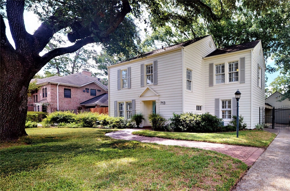 713 Garden Oaks Blvd, Houston, TX 77018 - photo 1