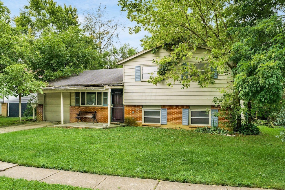 2701 Mellowbrook St, Columbus, OH 43232 - photo 1