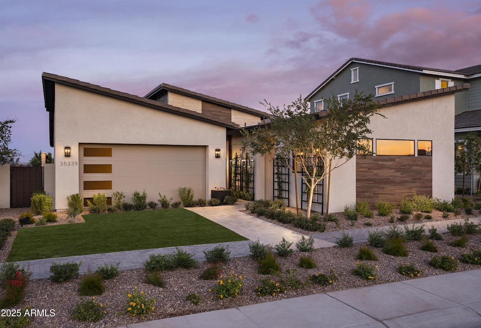 For Sale $950,000 • Co-Listing Agent