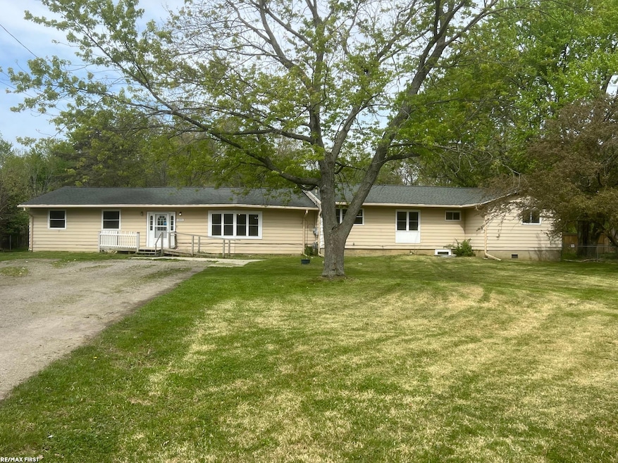 6435 Johnson Rd, Flushing, MI 48433 - photo 1