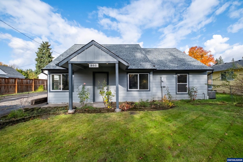 995 Fairview Ave SE, Salem, OR 97302 - photo 1