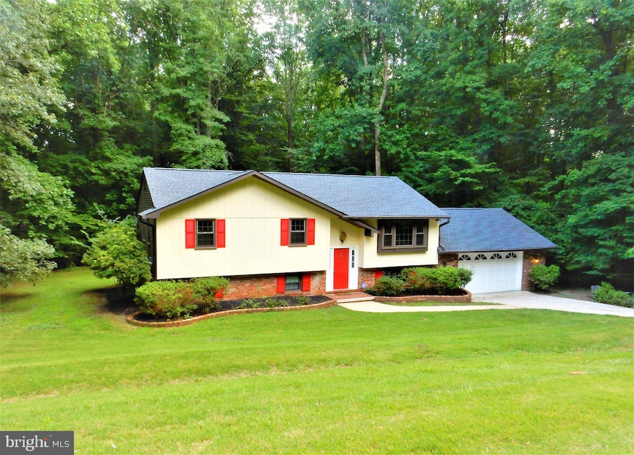 1513 Kingsway Dr, Gambrills, MD 21054 - photo 1