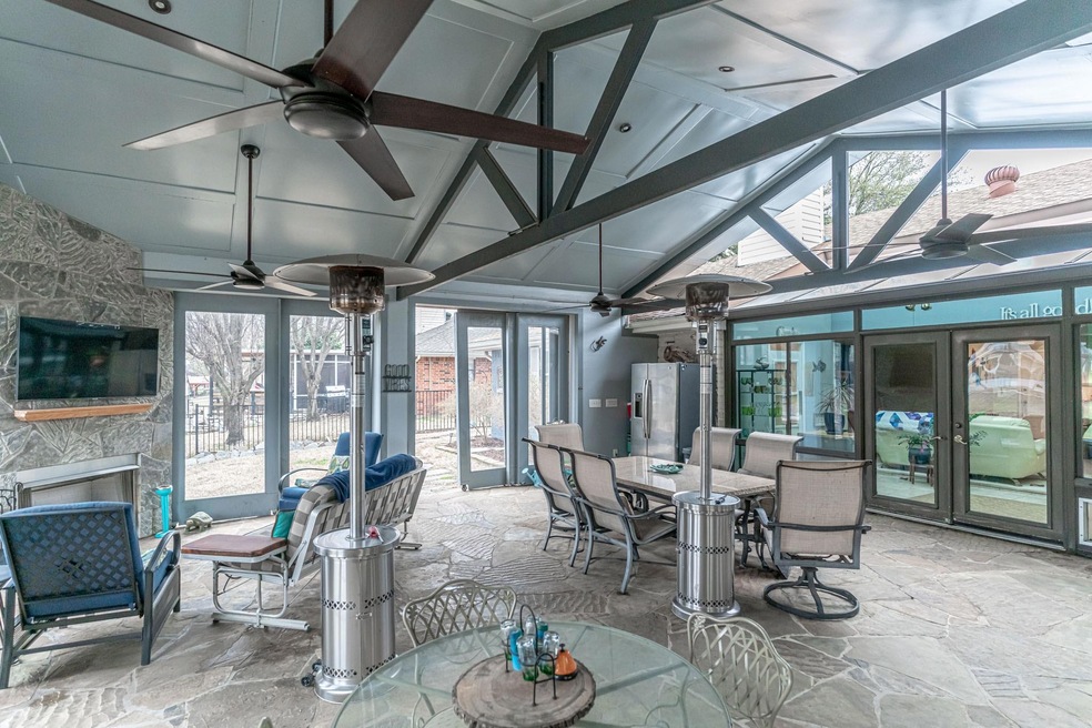 3703 Lake Vista Ct, Granbury, TX 76049 - photo 1