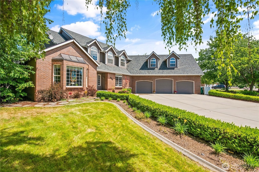 Sold $855,000
