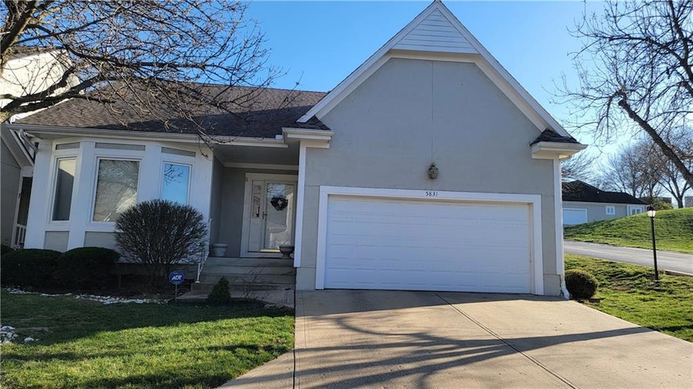 5831 Summit St, Shawnee, KS 66216 - photo 1