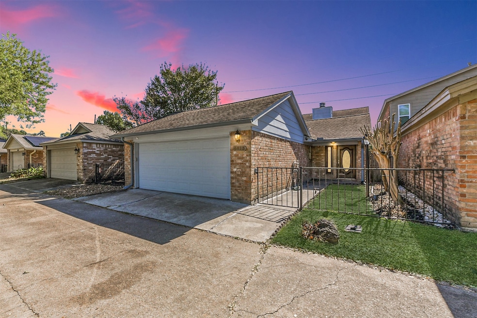 4613 Cashel Glen Dr, Houston, TX 77069 - photo 1