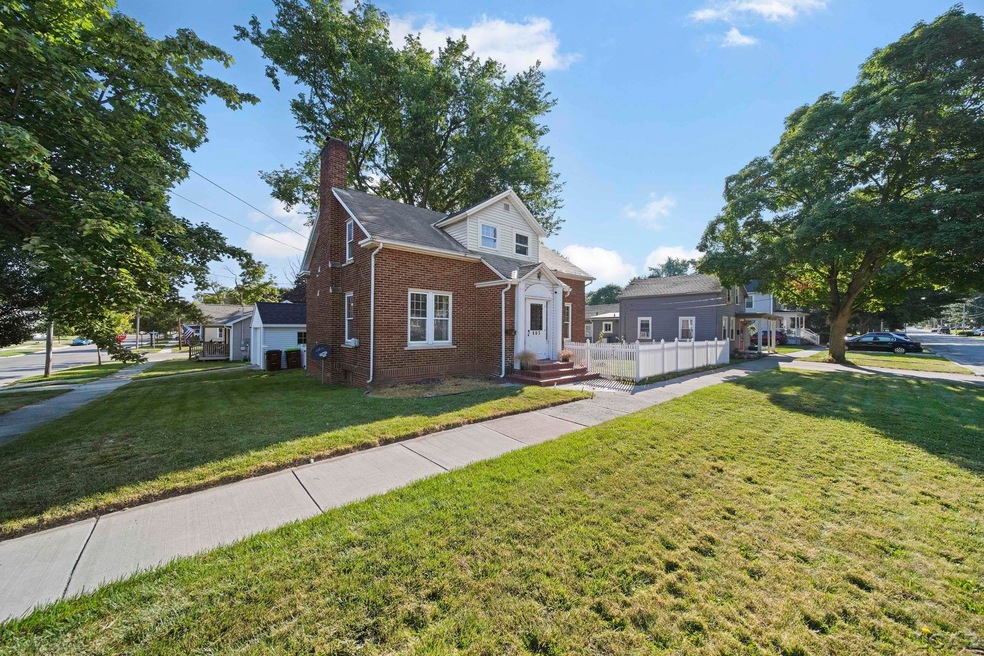 403 E Front St, Adrian, MI 49221 - photo 1