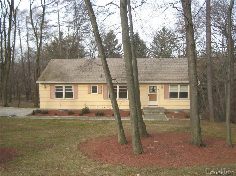 4 Deerfield Ln S, Pleasantville, NY 10570 - photo 1