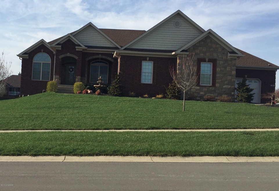 195 Olde Colony Ct, Mount Washington, KY 40047 - photo 1