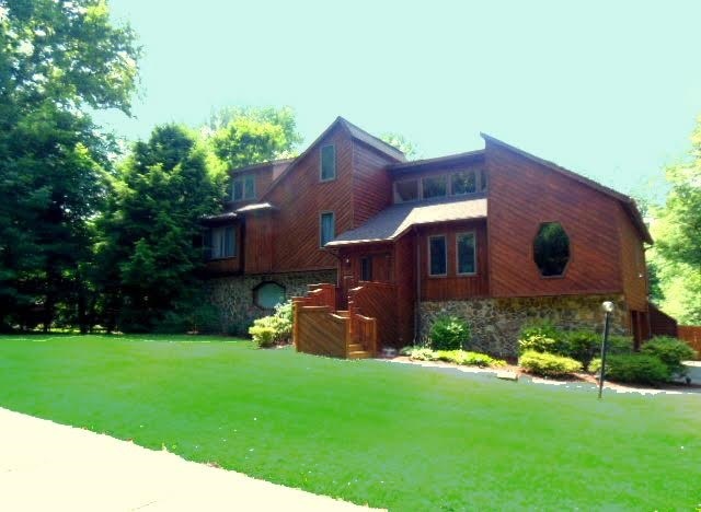 Welcome to 8577 Framewood Dr
