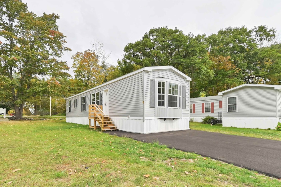 2 Lamprey River Park, New Market, NH 03857 - photo 1