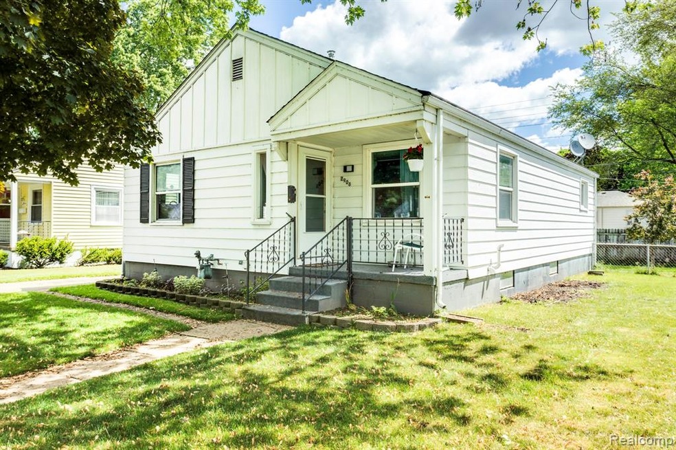 2908 Cooper Ave, Port Huron, MI 48060 - photo 1