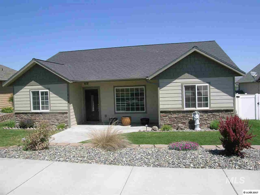 1823 Clearview Point Dr, Lewiston, ID 83501 - photo 1