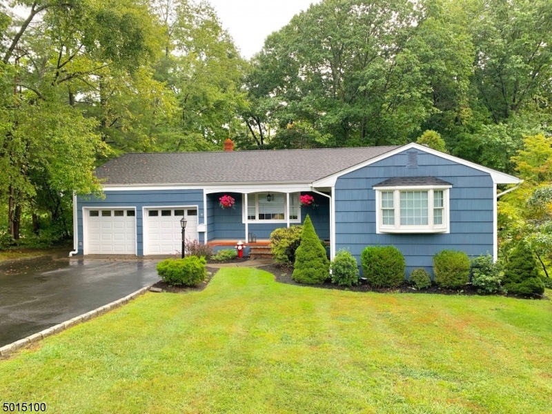 61 Central Ave, Stirling, NJ 07980 - photo 1