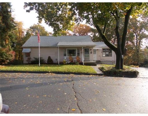 32A Farmington St, Worcester, MA 01603 - photo 1