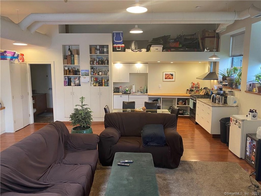 44 Kendall St unit 1, New Haven, CT 06512 - photo 1