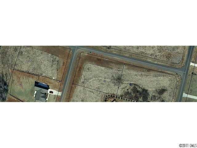 L41 Sandalwood Ln unit 41, Statesville, NC 28625 - photo 1