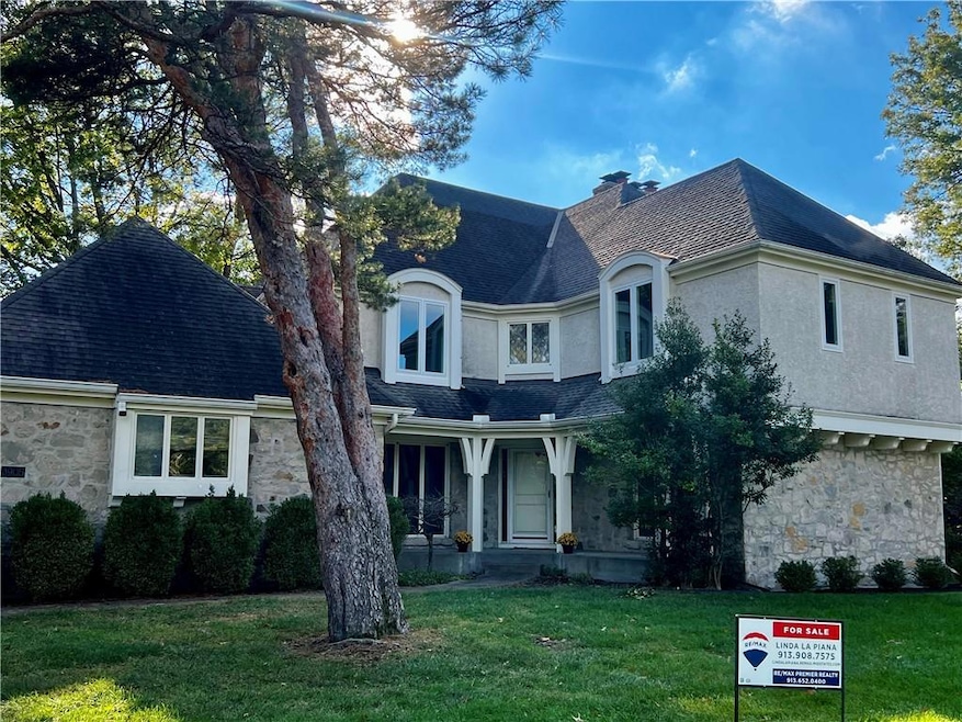 3905 W 101st Terrace, Overland Park, KS 66207 - photo 1