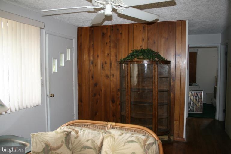 205 Maryland Ave, Edgewater, MD 21037 - photo 1