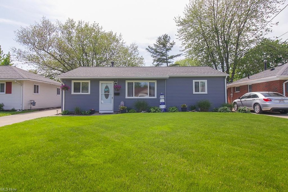 310 Gayle Dr, Sheffield Lake, OH 44054 - photo 1