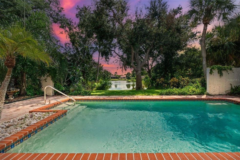 2214 Kara Chase unit 11, Sarasota, FL 34240 - photo 1