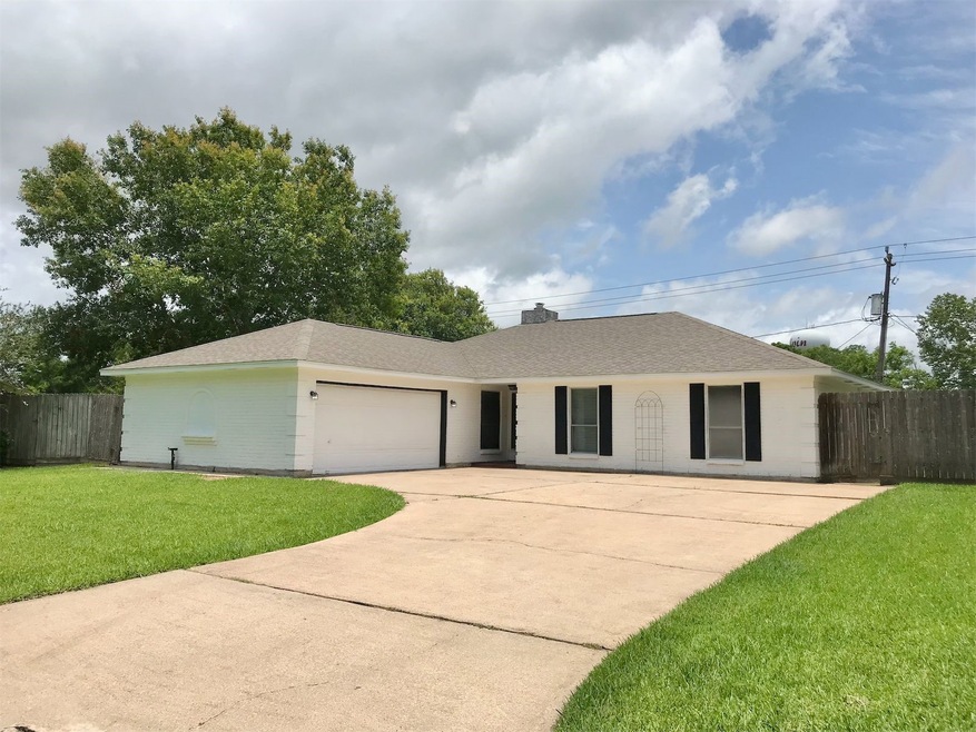 4855 Charnock Dr, Alvin, TX 77511 - photo 1