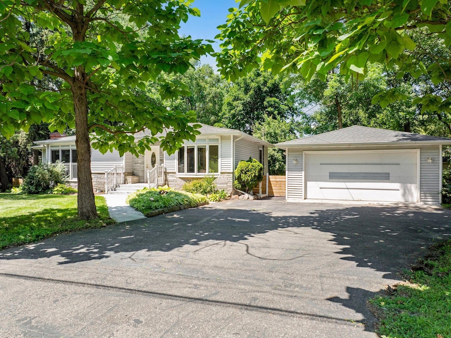 Sold $384,000 • Co-Listing Agent