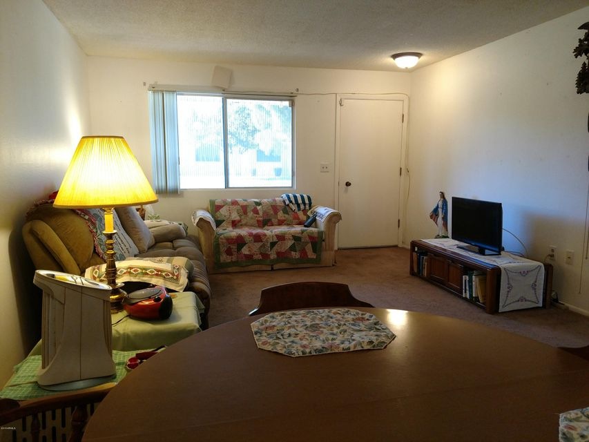 13649 N Newcastle Dr, Sun City, AZ 85351 - photo 1