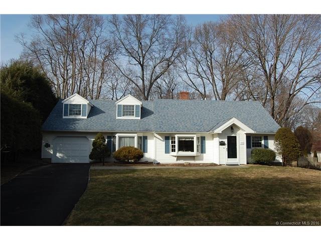 32 Sycamore Cir, Stratford, CT 06614 - photo 1