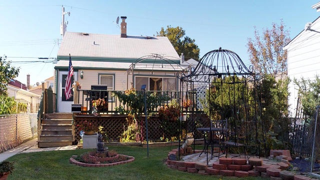 3114 N Lotus Ave, Chicago, IL 60641 - photo 1