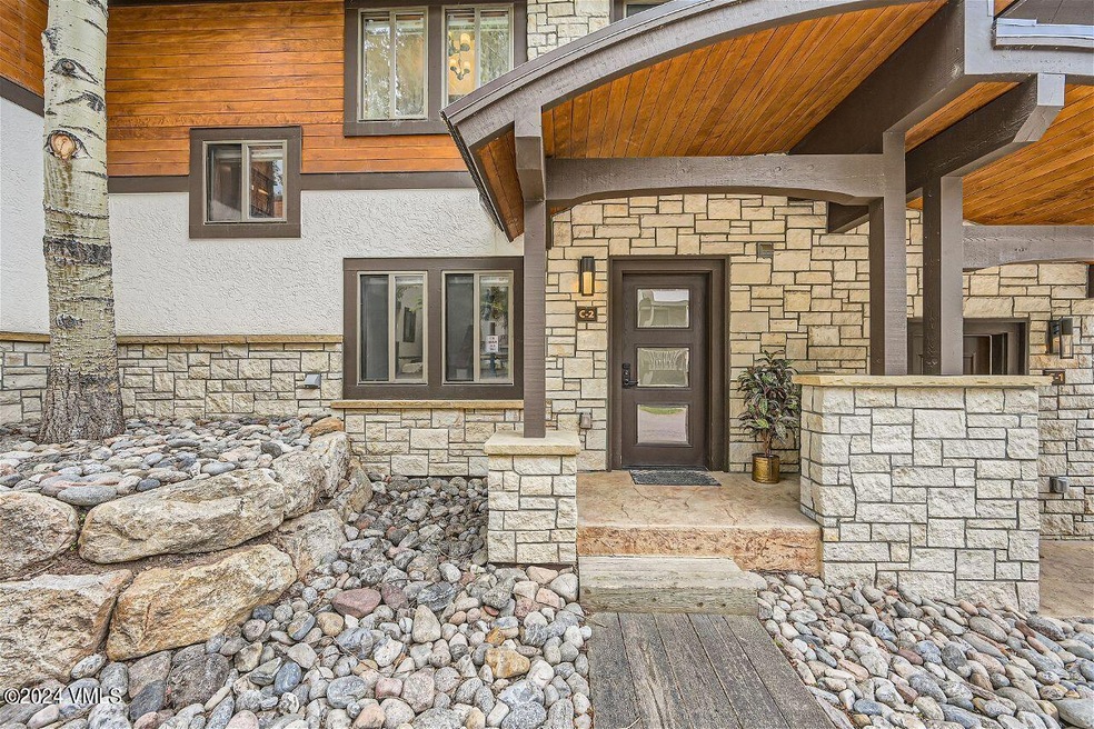Exterior Entry