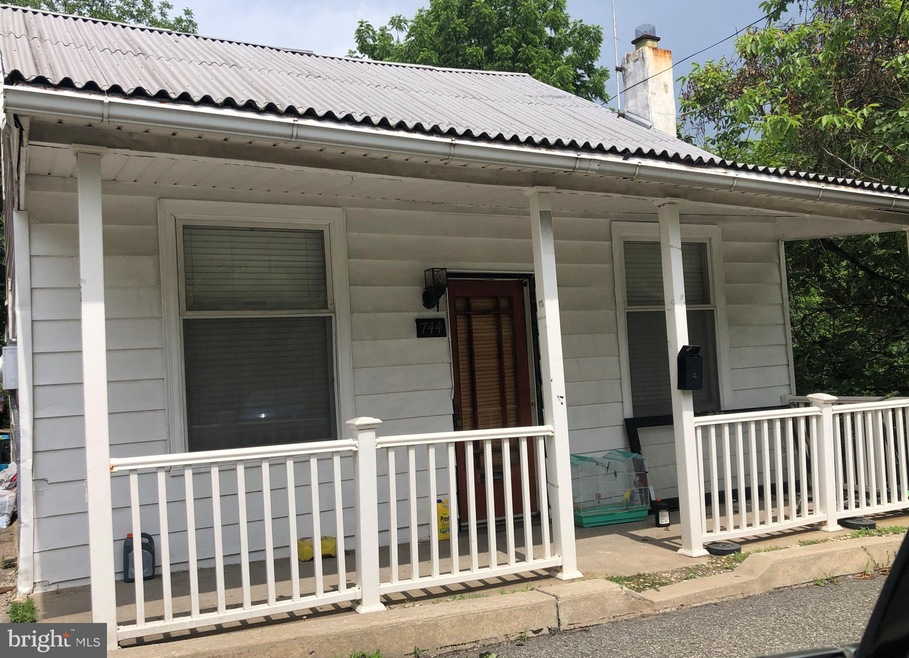 744 Flint Hill Rd, King of Prussia, PA 19406 - photo 1