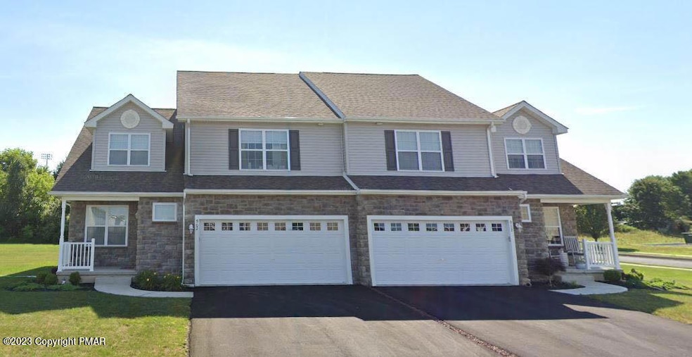 902 S Fork Dr, Easton, PA 18040 - photo 1