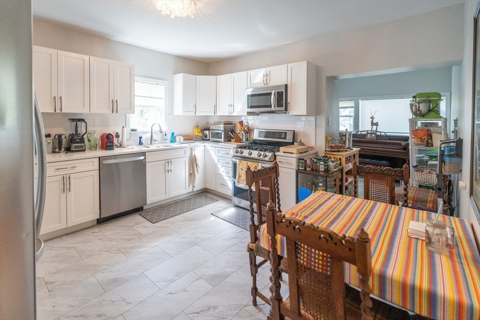 131 Summer St unit 1, Somerville, MA 02143 - photo 1