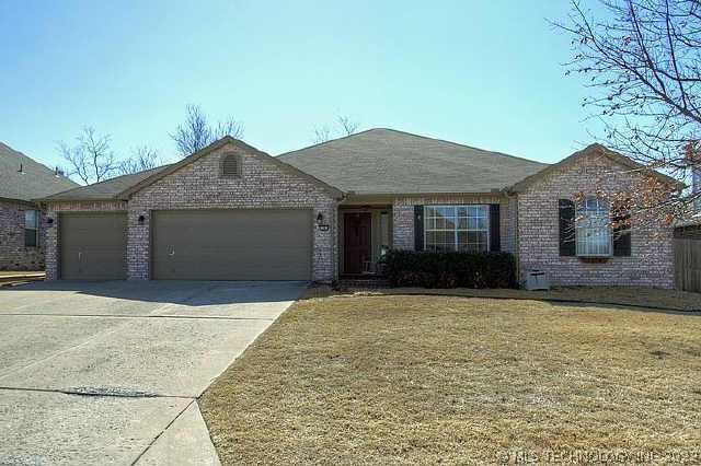 19810 E 45th St S, Broken Arrow, OK 74014 - photo 1