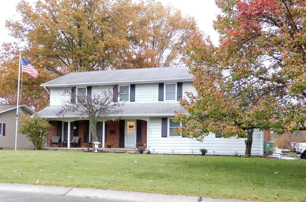 820 Pinehurst St, Marysville, OH 43040 - photo 1