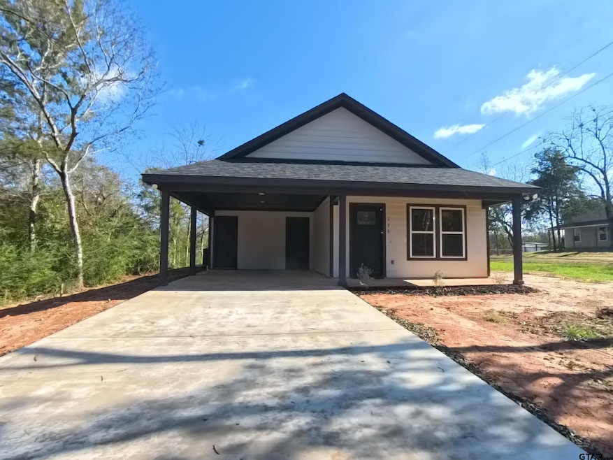 176 Royal Dr W, Bullard, TX 75757 - photo 1